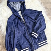 Якісна фірмова вітровка 3-4 рочки