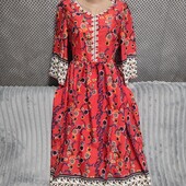Симпатичное платье, р.38(евро)