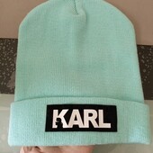 М'яка класна шапочка.