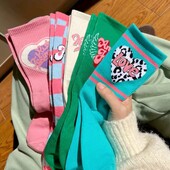 4 пари носочків.