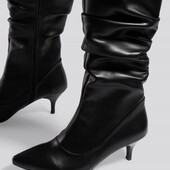 Чоботи-слоучі на каблуках кітен-хіл