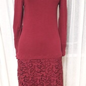 Тепла сукня з гарним мереживом