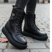 41 розмір на устілку 26 см.​ Зимові Черевики: Натуральна шкіра