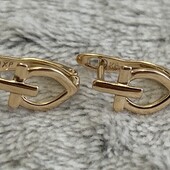 Распродажа!Милые,оригинальные серьги позолота 18 К,высота серьги 1.7 см,ширина 9 мм, смотрятся нежно