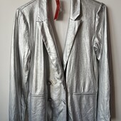 Пиджак серебро.