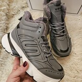 Нові кросівки зима 36 р