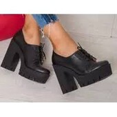 Стильні туфлі/батільони р39(устілка 23см)