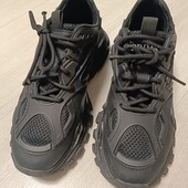 Модные кроссовки