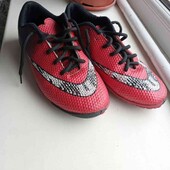 Сороканіжки Nike 36 р