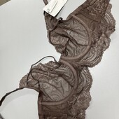 224. Бюстгальтер мереживний 75Е