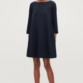 Cos брендова сукня