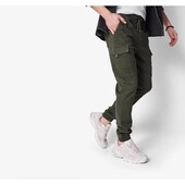 8042 . Чоловічі джогери карго livergy М 48/50