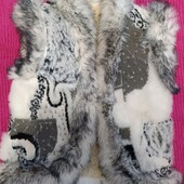 Жилетка натуральна на 6-7-8-9 років. Нова!