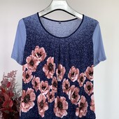 Жіноча футболка.