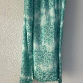 Dkny палантін з лого бренду у бірюзовому кольорі