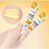 Тонізуюча глиняна маска з вітаміном С