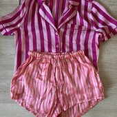 Красивая атласная пижама