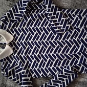 Блуза з оригінальним малюнком