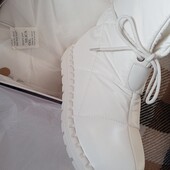 Жіночі дутики; зима; р. 38( довжина уст. 24,5 см).