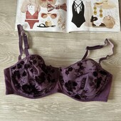 Красивый бюстгальтер 85c