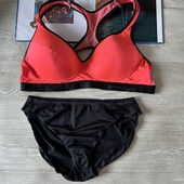 Спортивный бюстгальтер топик с чашками и трусы