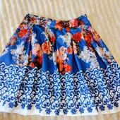 Розпродаж! Спідниця у квітковому принті
