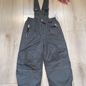В ідеалі.Лижні штани,напів комбінезон на зріст 98см.