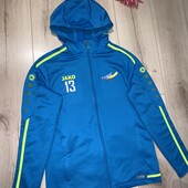 Спортивна олімпійка в ідеальному стані.