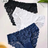 3 штуки гарних жіночих трусиків на стегна 112-118 см.
