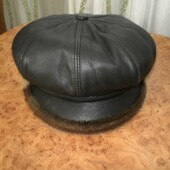 Шкіряна шапка з козирком р. 58/60