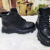 Зимові черевики. Розмір 37.