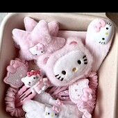 Заколки і резинки