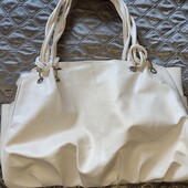 Стильная вместительная сумка на лето.