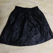 Спідниця клеш із шкірозамінника