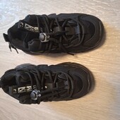 Стильні зручні красовки!