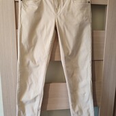 Світло-бежеві джинси. Розмір 46-48 .