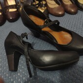 Clarks, uk5 38р шкіряні туфлі мері джейн