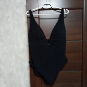 Новый брендовый красивый сплошной купальник р.20.
