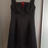 Платье нарядное,размер евро 46.