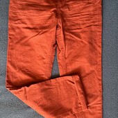 Джинси на хлопчика . Колір темний корал , не червоний . Зріст 140