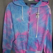 Кофта на змейке с капюшоном