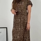 Жіночій літній костюмчик штапель футболка спідниця в леопардовому принті.