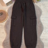Зручні теплі джогери відмінний стан