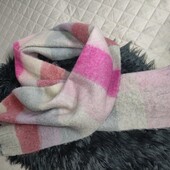 Пухнастий шарф в клітинку