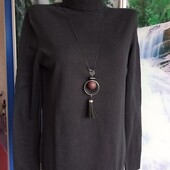 Классный коттоновый черный гольф в отличном состоянии.