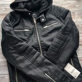 чоловіча куртка зі штучної шкіри, з трикотажним капюшоном C&A,розмір М.