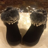 Теплі зимові замшеві уггі обшиті хутром кролика і оздоблені перлинками.р.27-30