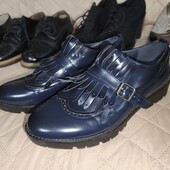 Risskio 39p закриті туфлі брогі сині