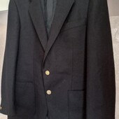 Вовняний чорний пиджак