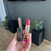 помада тестер у гарному відтінку